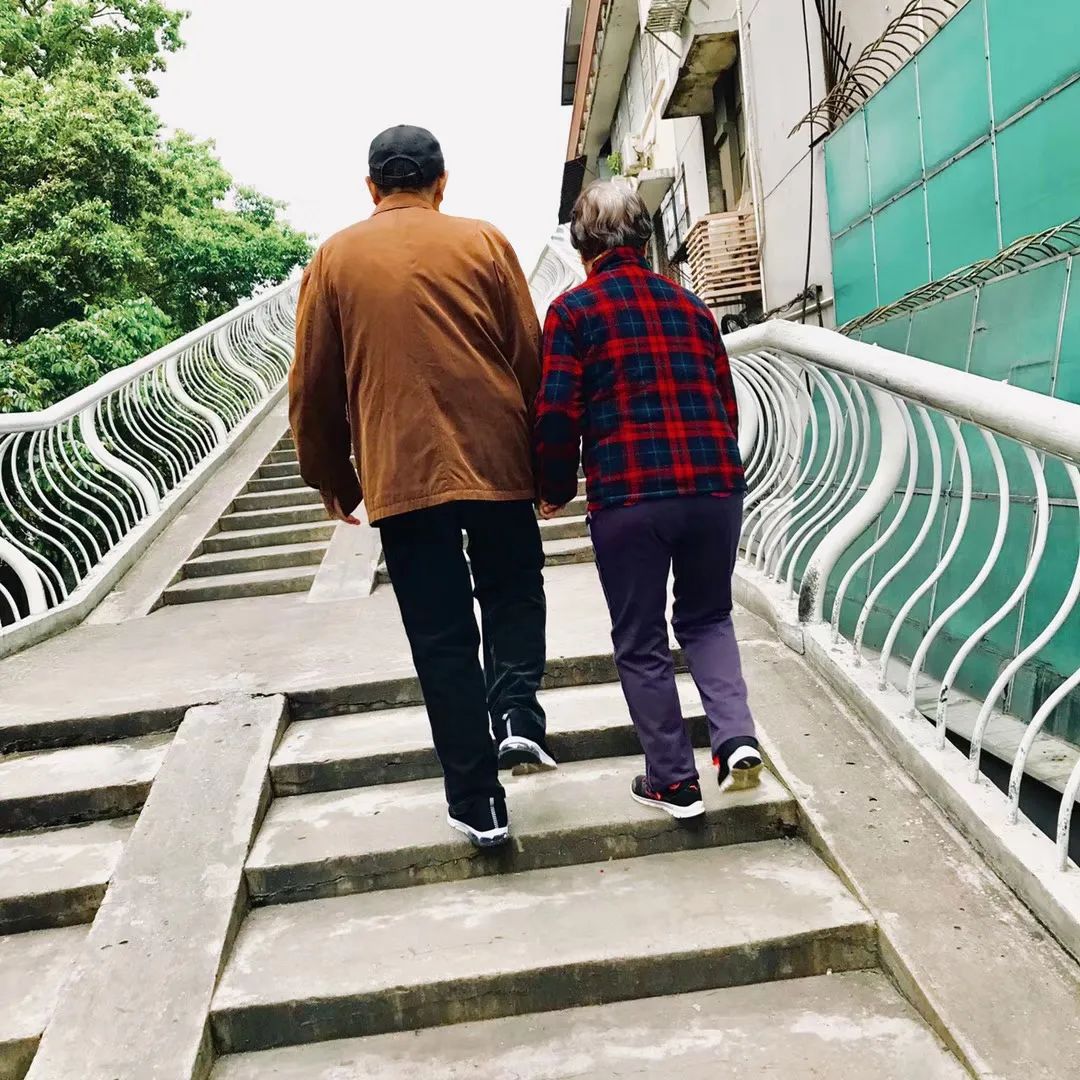 20201026102743863540